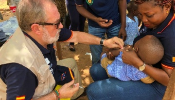 Miembros de Grupo IHP vacunan a más de 8.500 niños contra la meningitis en Costa de Marfil